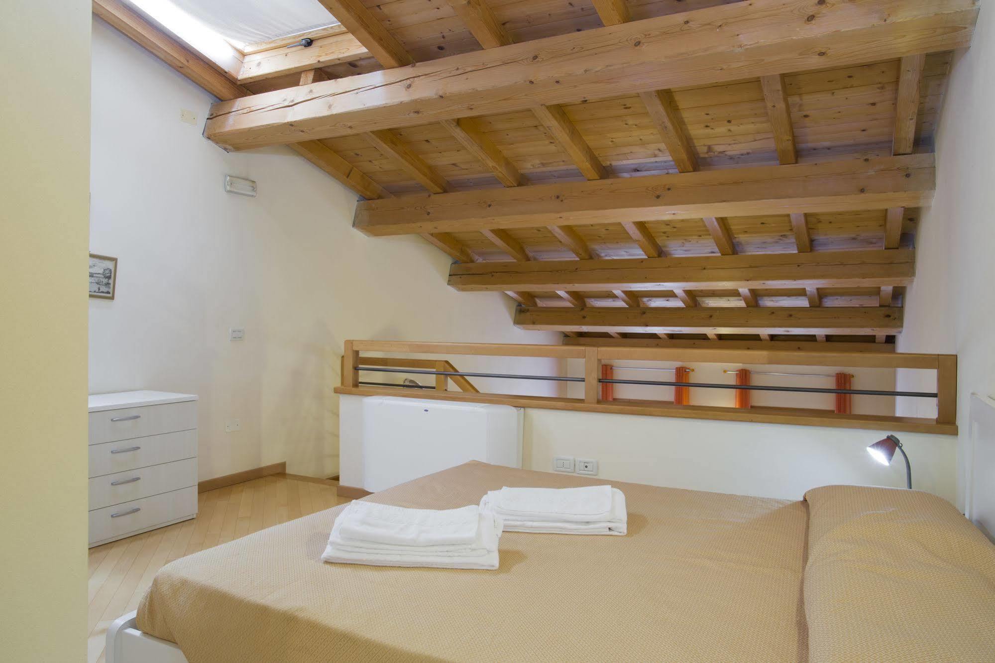 Apartment Ca Dei Dogi I มาร์เตลลาโก ภายนอก รูปภาพ